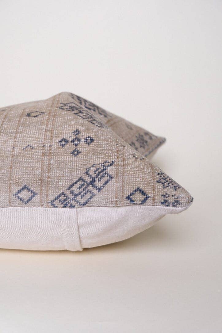 Turkish Rug Wool Pillow Cover | Trey (18" x 18")
