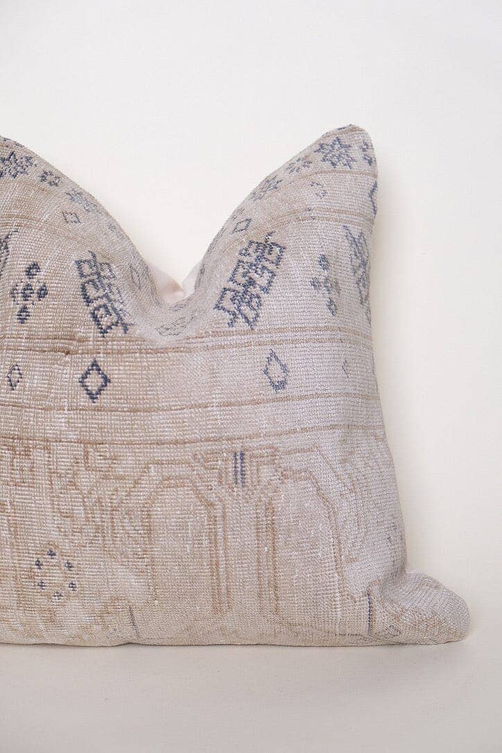 Turkish Rug Wool Pillow Cover | Trey (18" x 18")