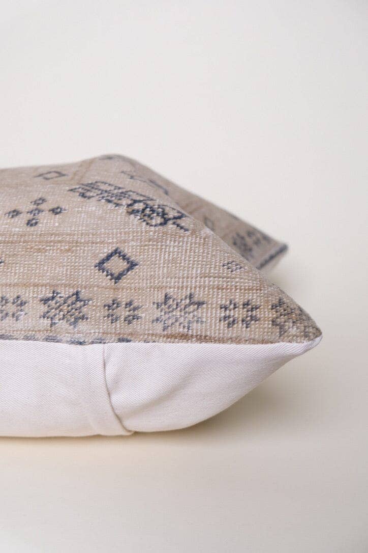 Turkish Rug Wool Pillow Cover | Trey (18" x 18")
