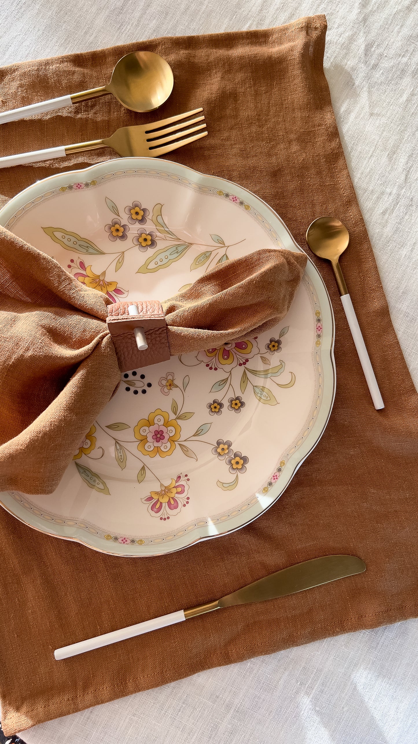 Cinnamon color high quality pure european linen sustainable placemat or napkin