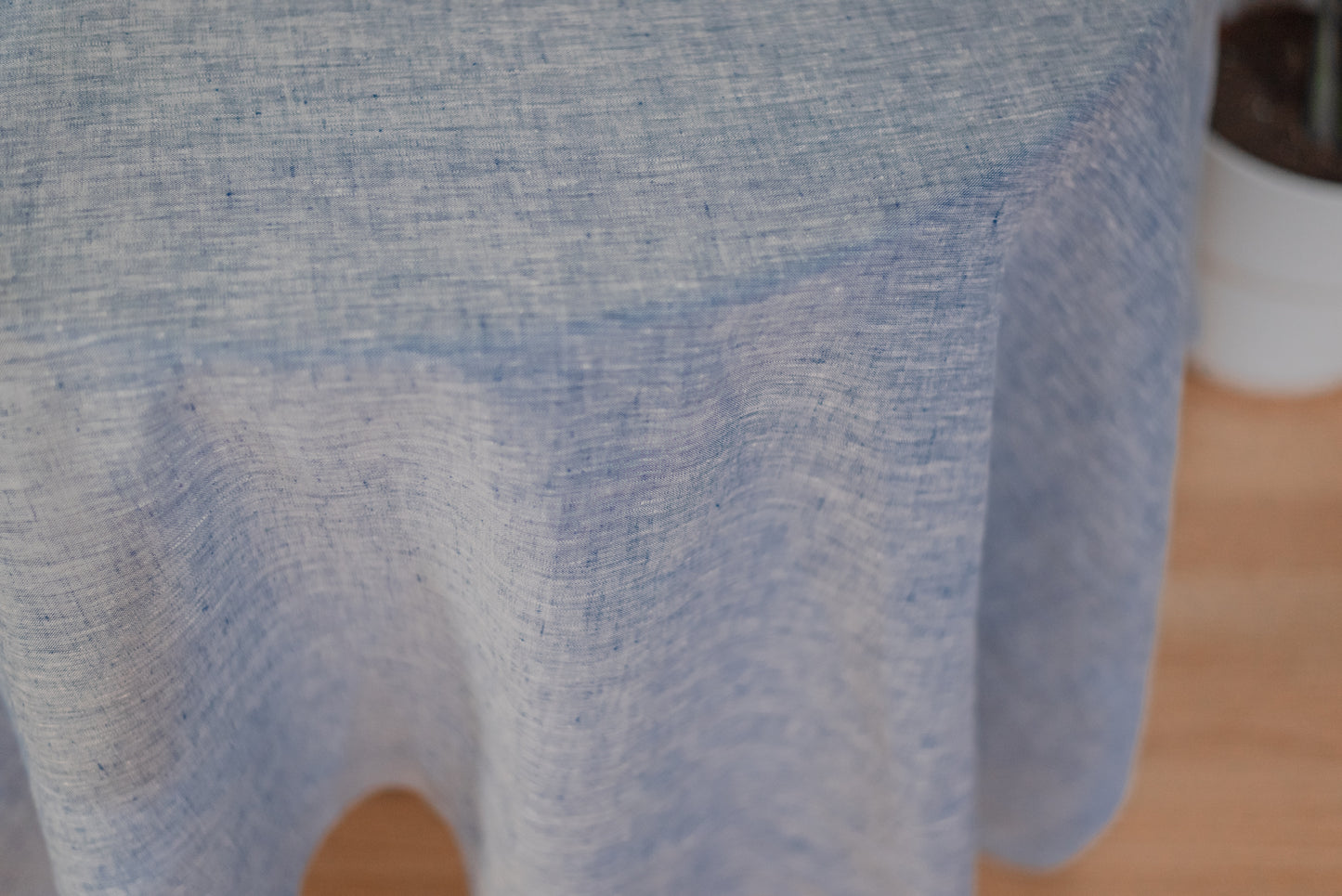 Blue color high quality pure european linen sustainable tablecloth