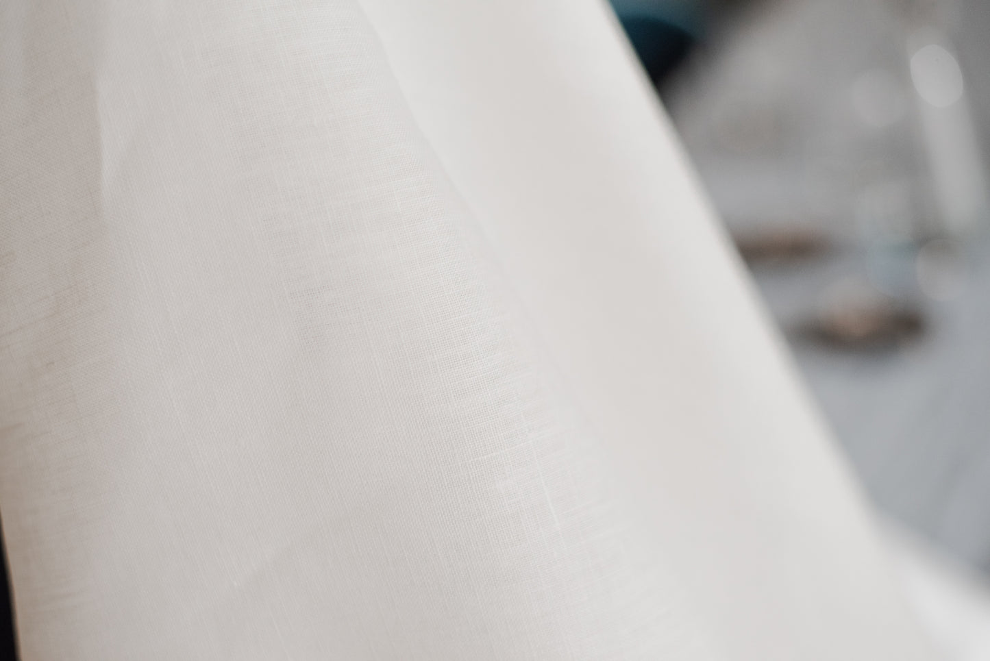 White color high quality pure european linen sustainable tablecloth